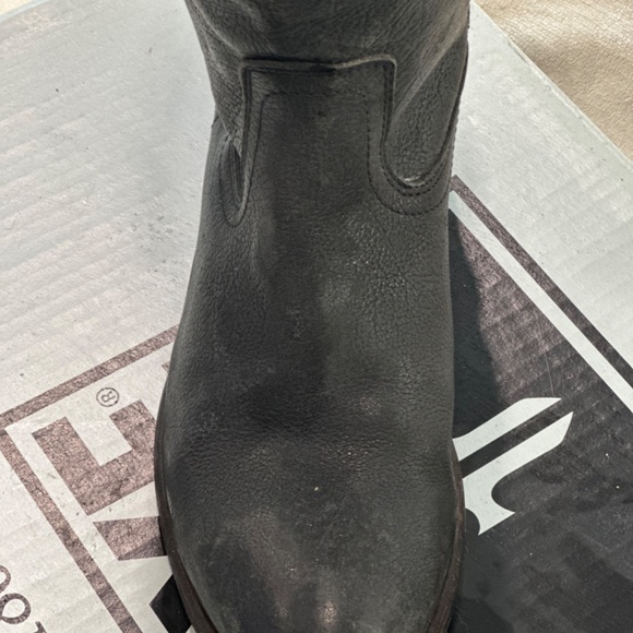 Women’s frye boots Carson lug riding size 9 distressed black - Picture 3 of 6